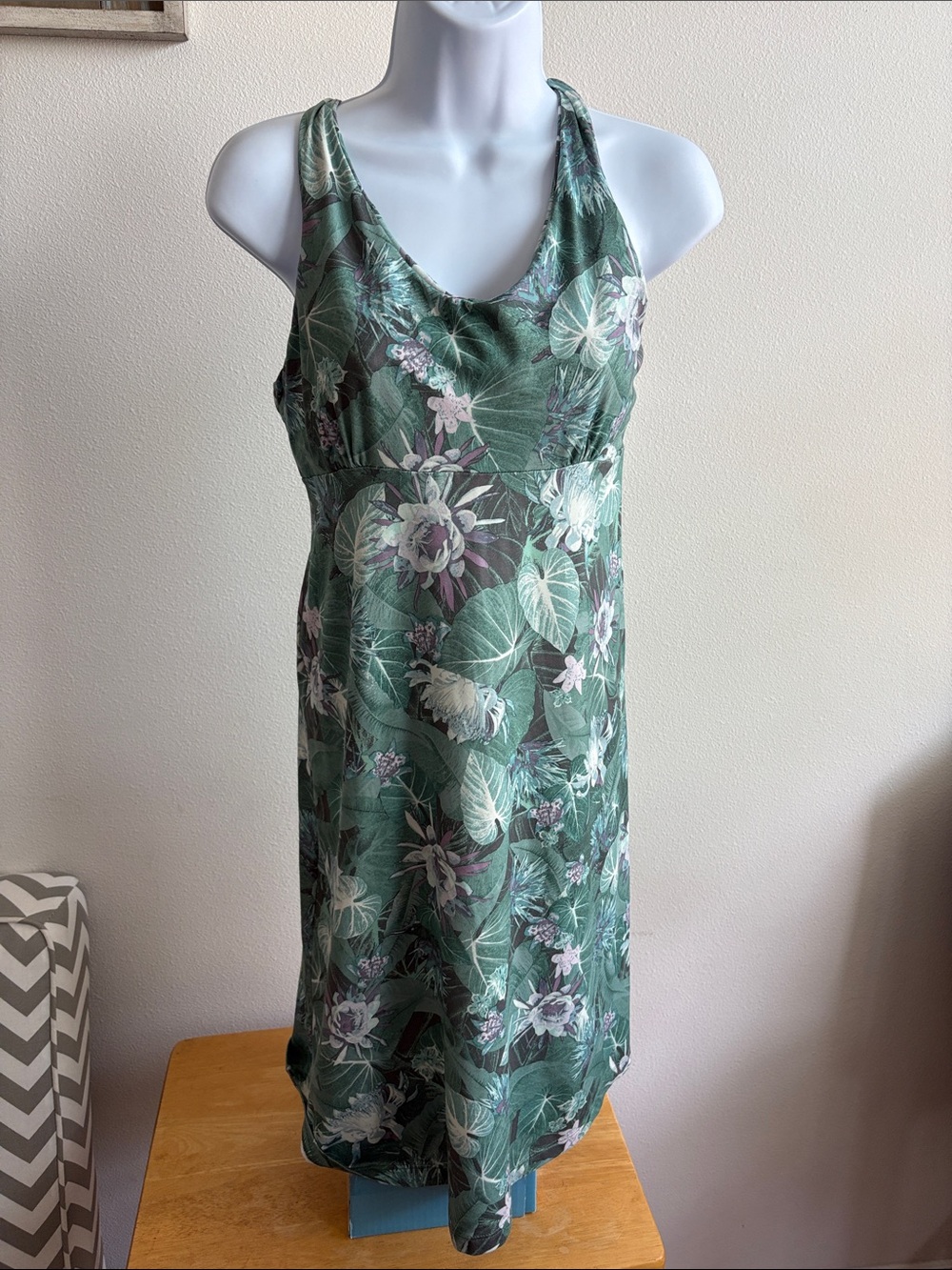 Patagonia Green Floral Racerback Midi Summer Dress Size Medium